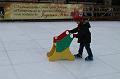 2013-12-28 La patinoire, le trio 004